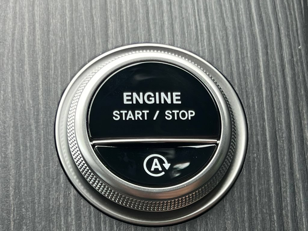 New 2027 Mercedes-Benz GLC 300 4MATIC image 30