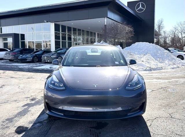 Used 2021 Tesla Model 3 Standard Range Plus image 2