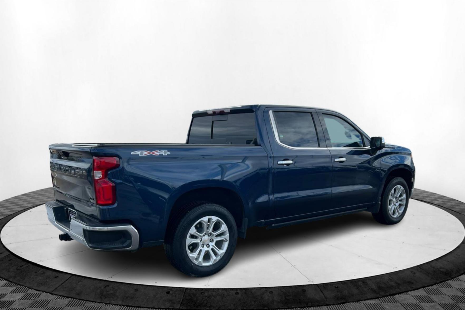 Certified 2023 Chevrolet Silverado 1500 LTZ w/ Technology Package image 6