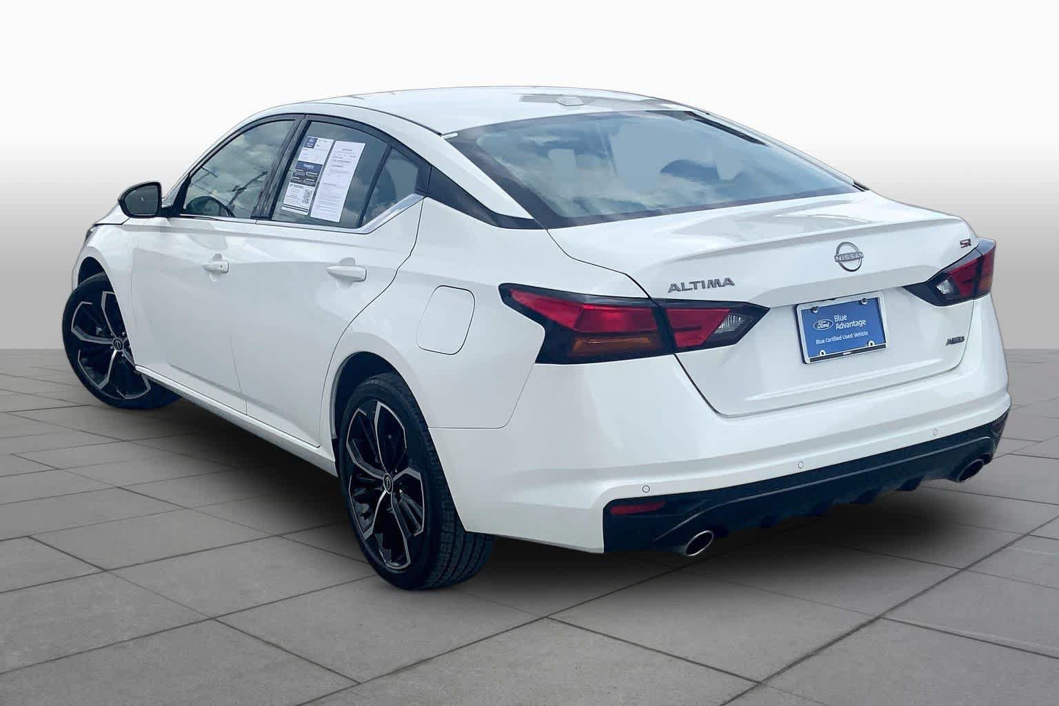 Used 2024 Nissan Altima 2.5 SR AWD/4WD image 12