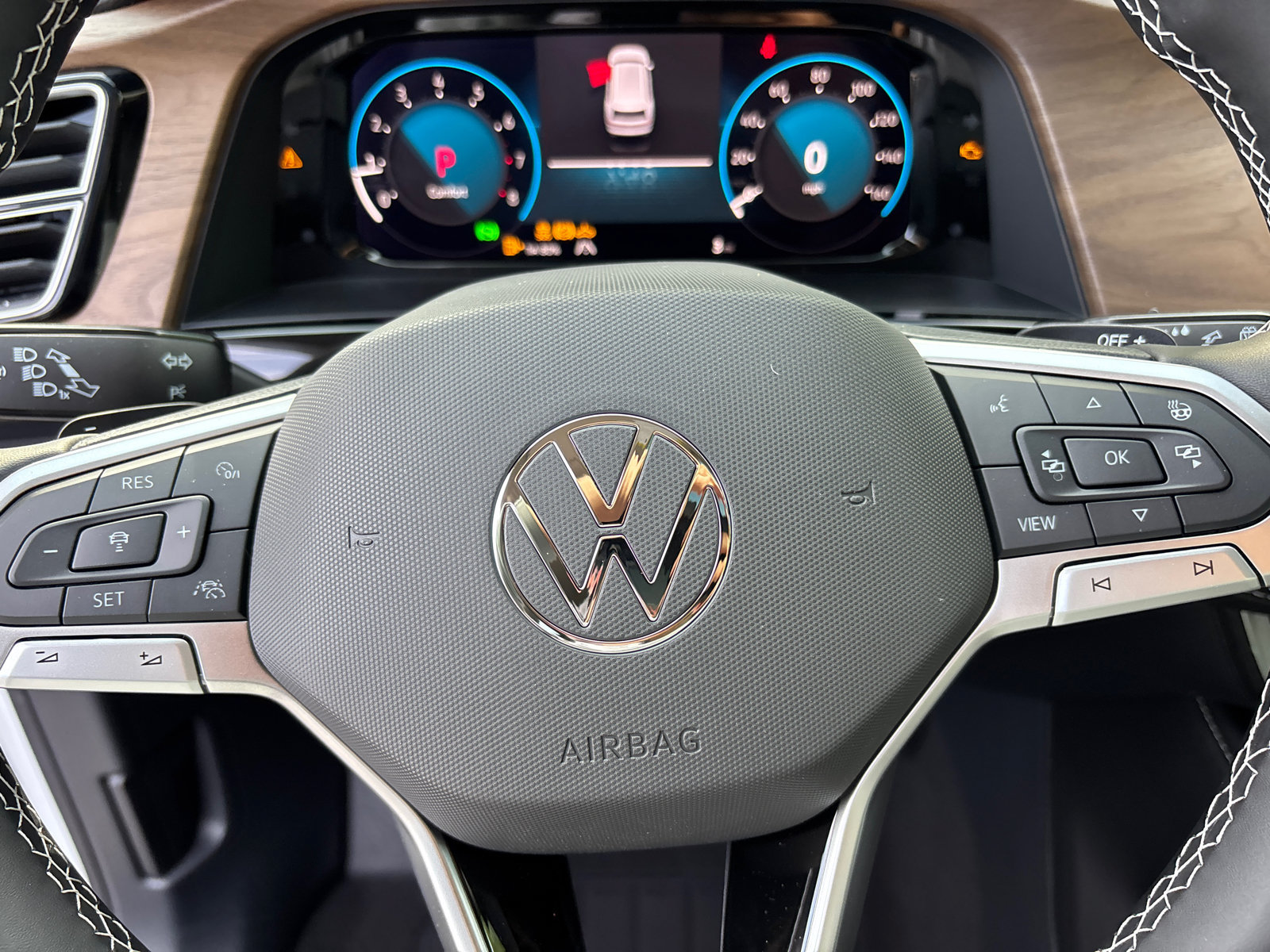 New 2026 Volkswagen Atlas SE FWD image 16