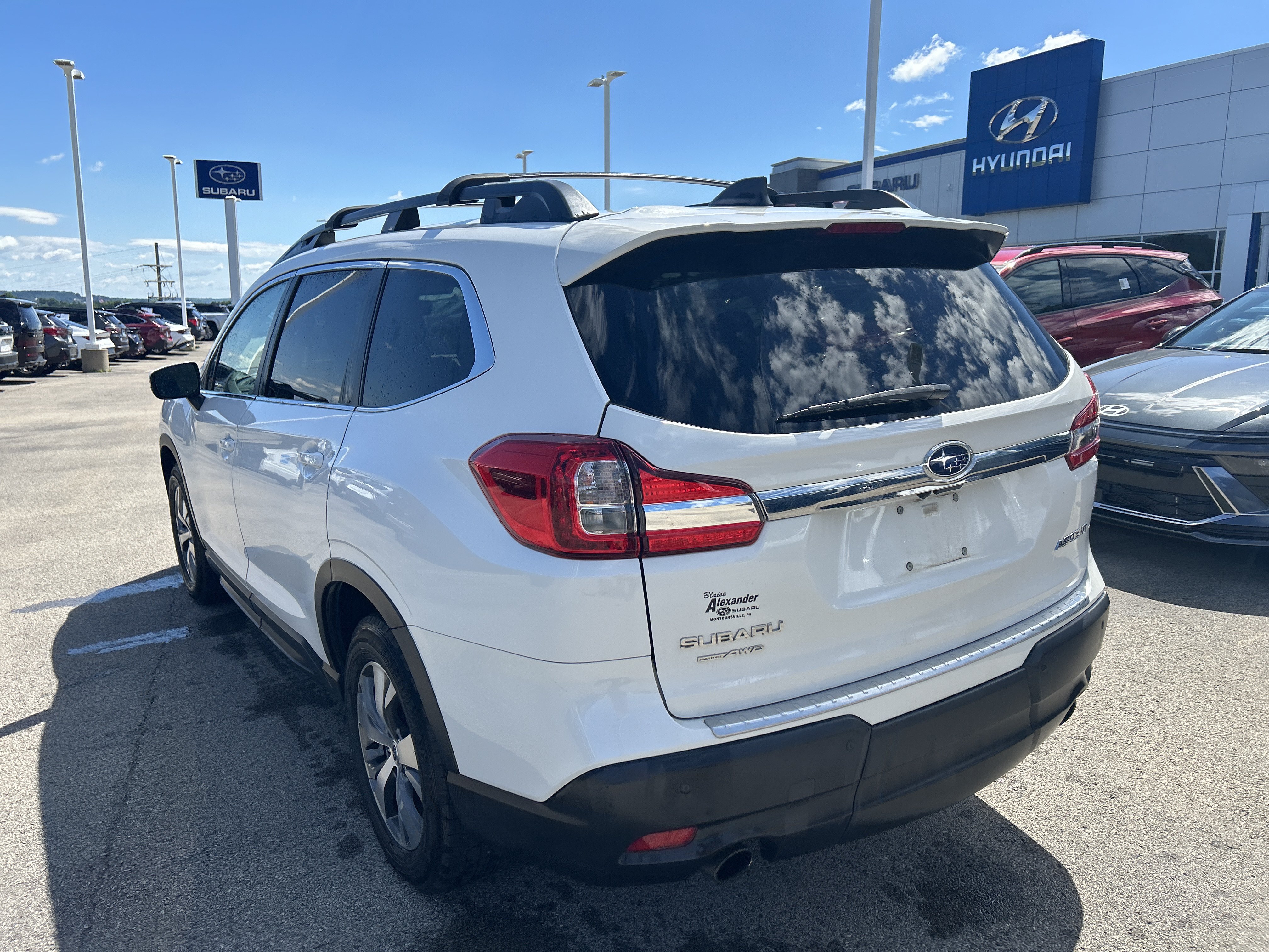 Used 2019 Subaru Ascent Premium w/ Popular Package #3 AWD/4WD image 5