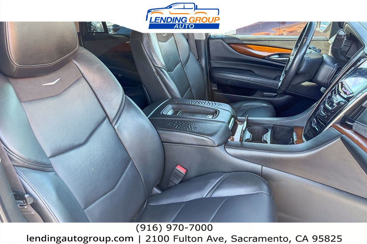 Used 2017 Cadillac Escalade Premium Luxury AWD/4WD image 14