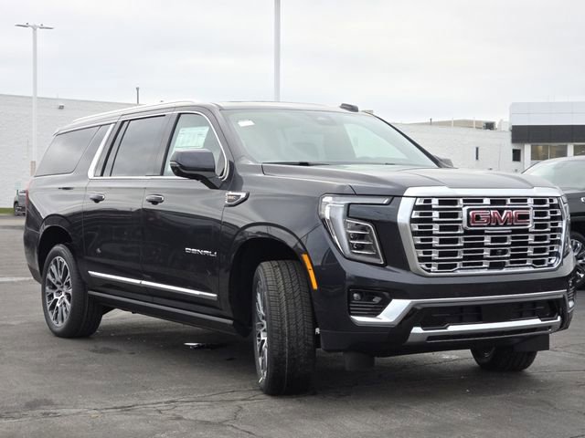 New 2026 GMC Yukon XL Denali w/ Sun & Power Step Package image 24