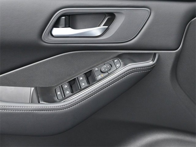 New 2026 Nissan Rogue SV image 16