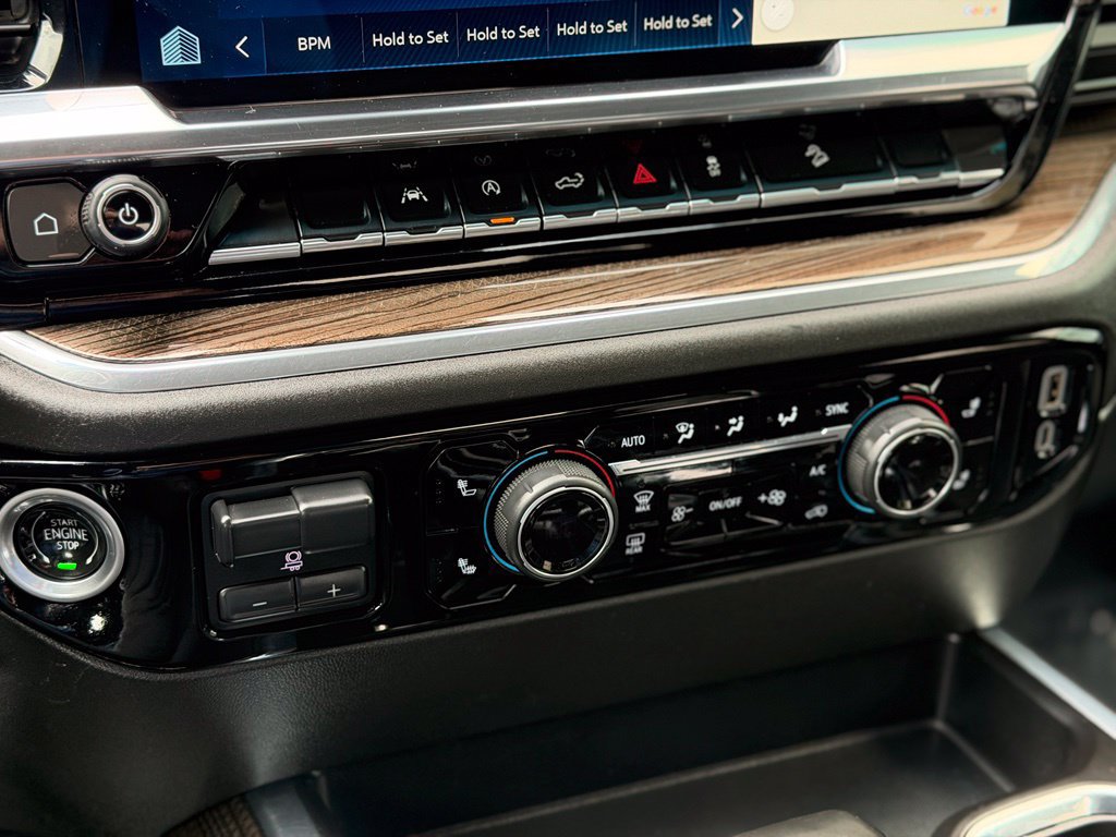 Used 2023 Chevrolet Silverado 1500 LT AWD/4WD image 14