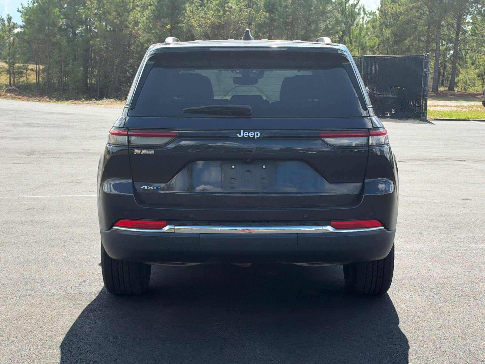 Used 2024 Jeep Grand Cherokee Limited 4xe AWD/4WD image 6