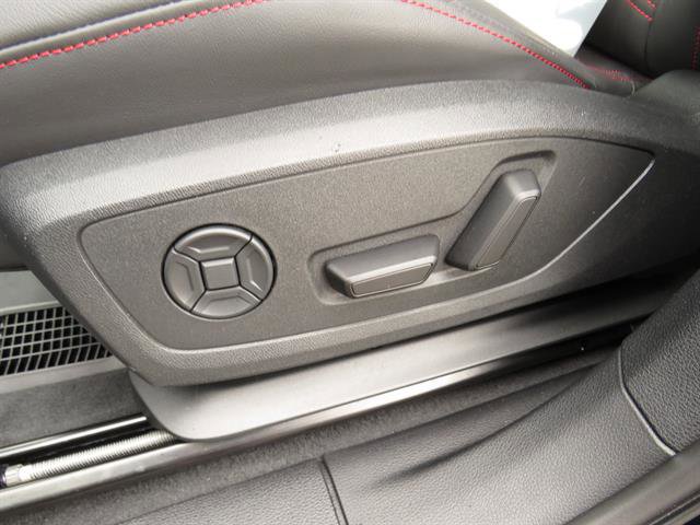 Used 2025 Audi Q3 2.0T Premium Plus image 13