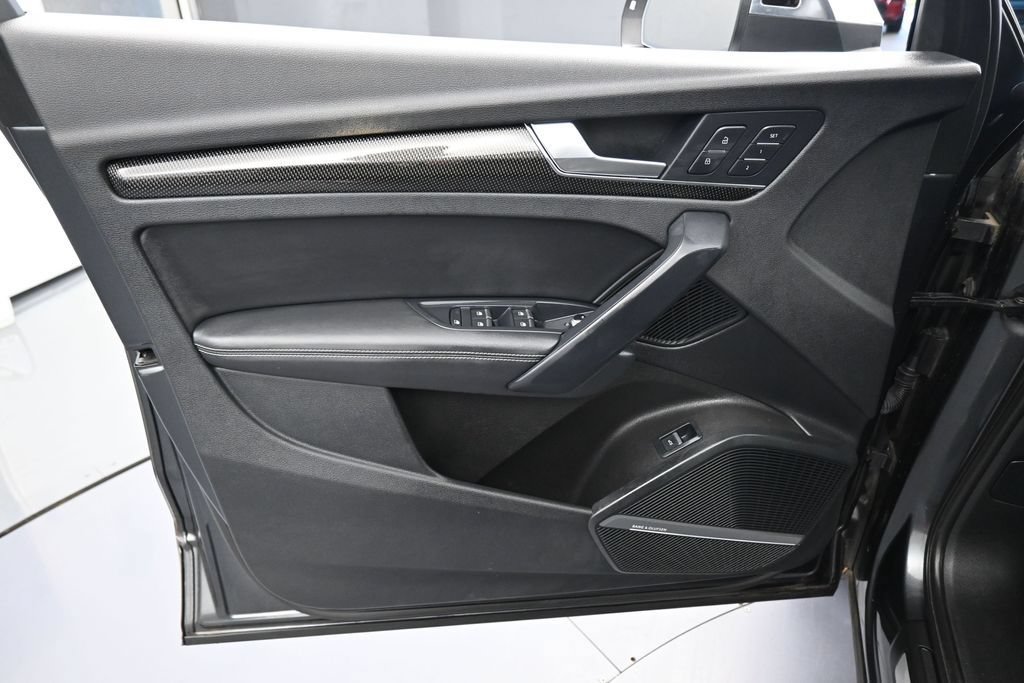 Used 2018 Audi SQ5 Prestige AWD/4WD image 13