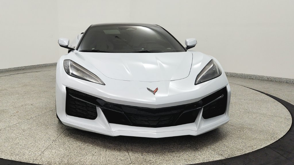 Used 2024 Chevrolet Corvette Z06 RWD image 8