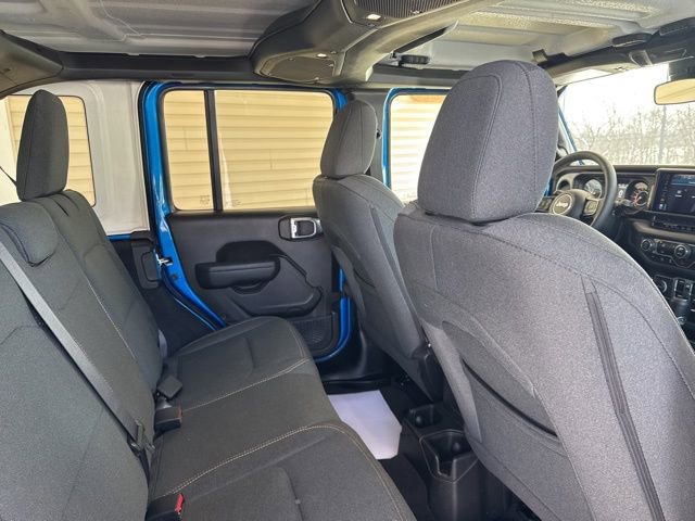 Used 2024 Jeep Wrangler Sport S image 28