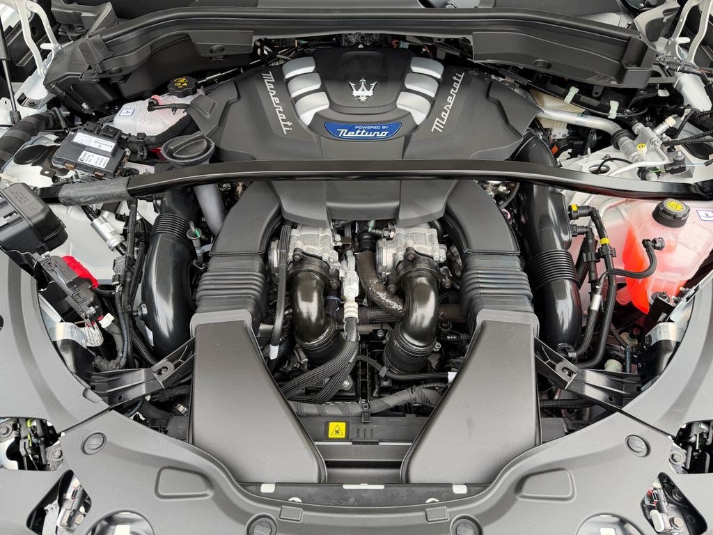 New 2026 Maserati Grecale Modena AWD/4WD image 10