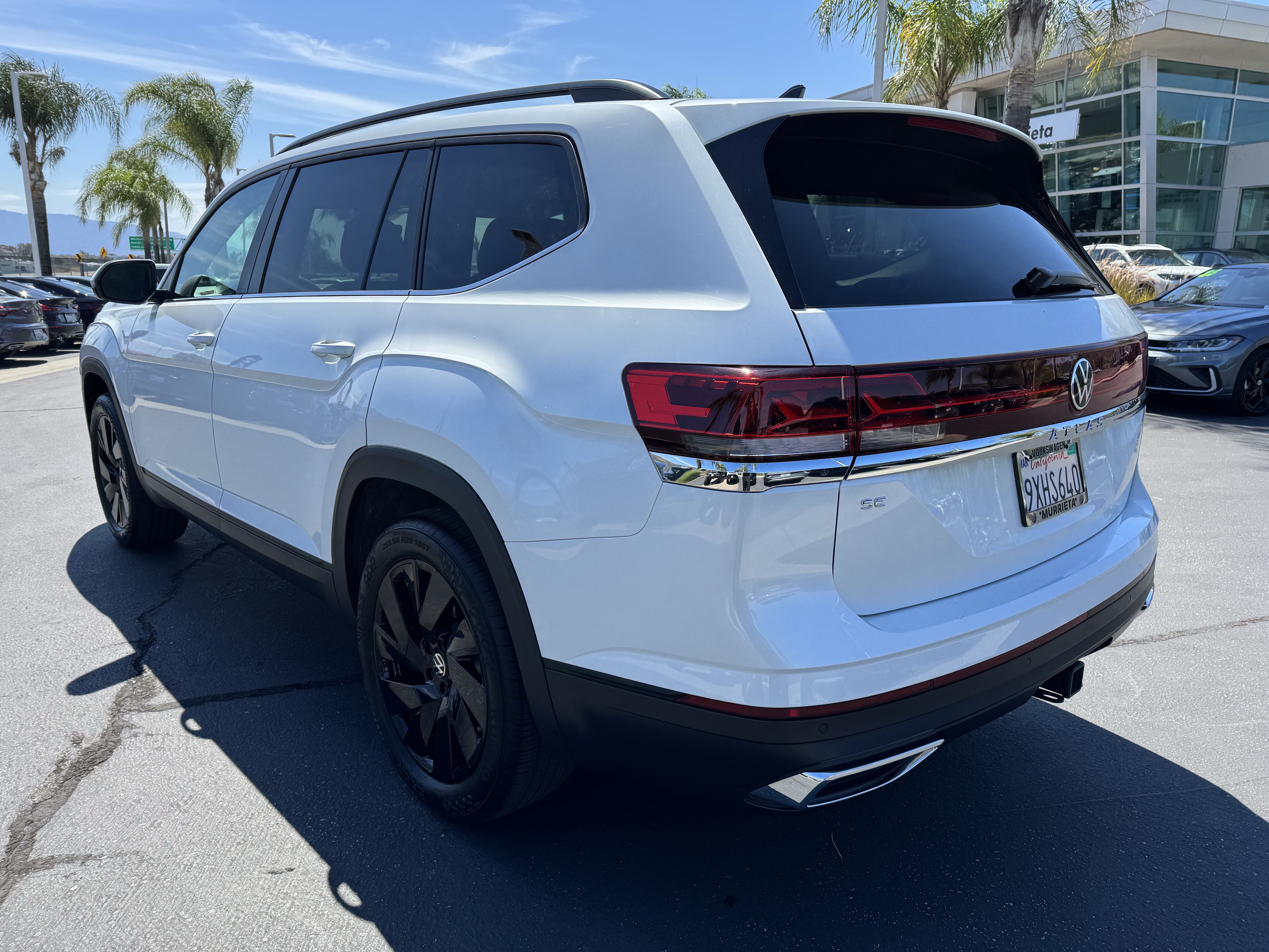 Used 2026 Volkswagen Atlas SE FWD image 7