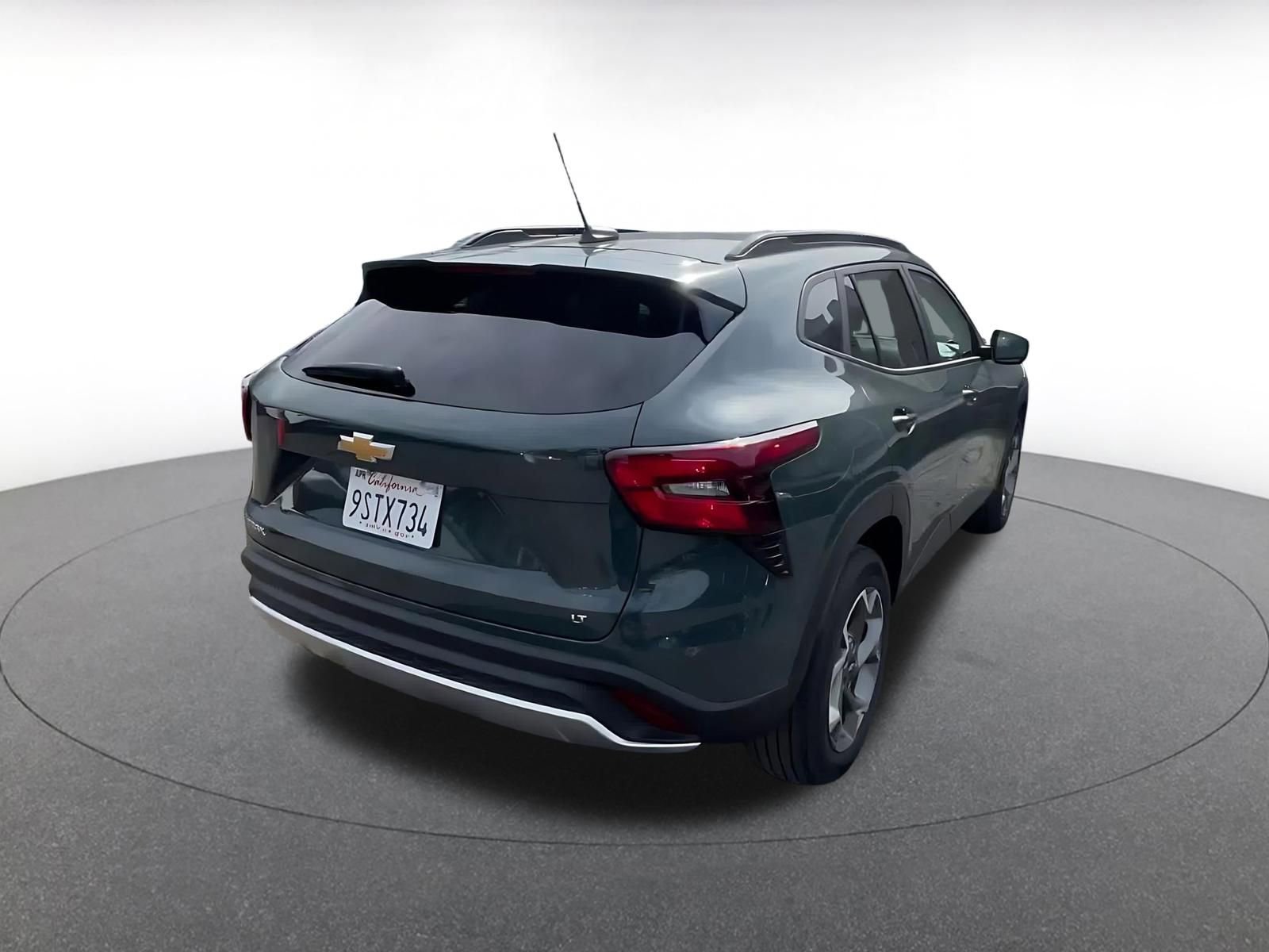 Used 2025 Chevrolet Trax LT w/ LT Convenience Package image 15