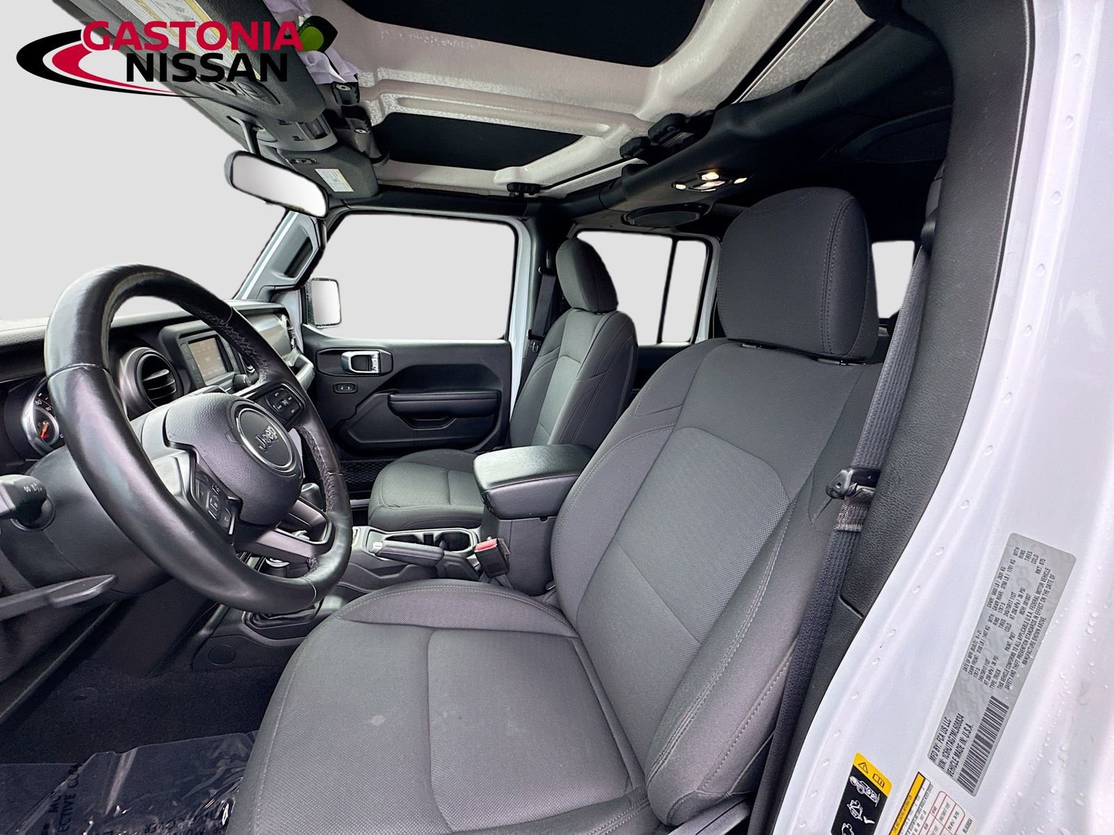 Used 2021 Jeep Gladiator Willys image 27