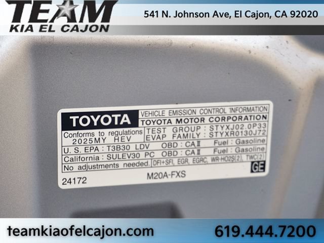 Used 2025 Toyota Prius LE FWD image 36