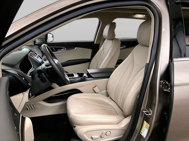 Used 2019 Lincoln Nautilus Reserve w/ Driver Assistance Package AWD/4WD image 24