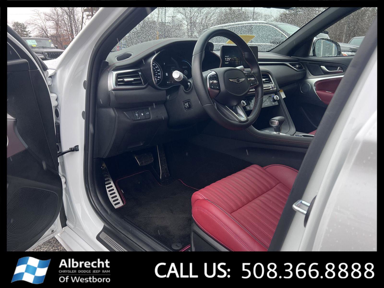 Used 2025 Genesis G70 2.5T w/ Sport Prestige Package image 9