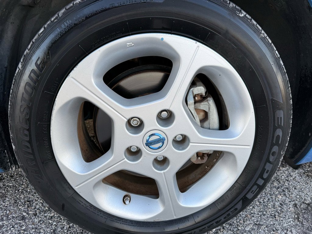 Used 2012 Nissan Leaf SL image 21