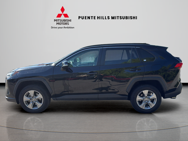 Used 2025 Toyota RAV4 XLE FWD image 8