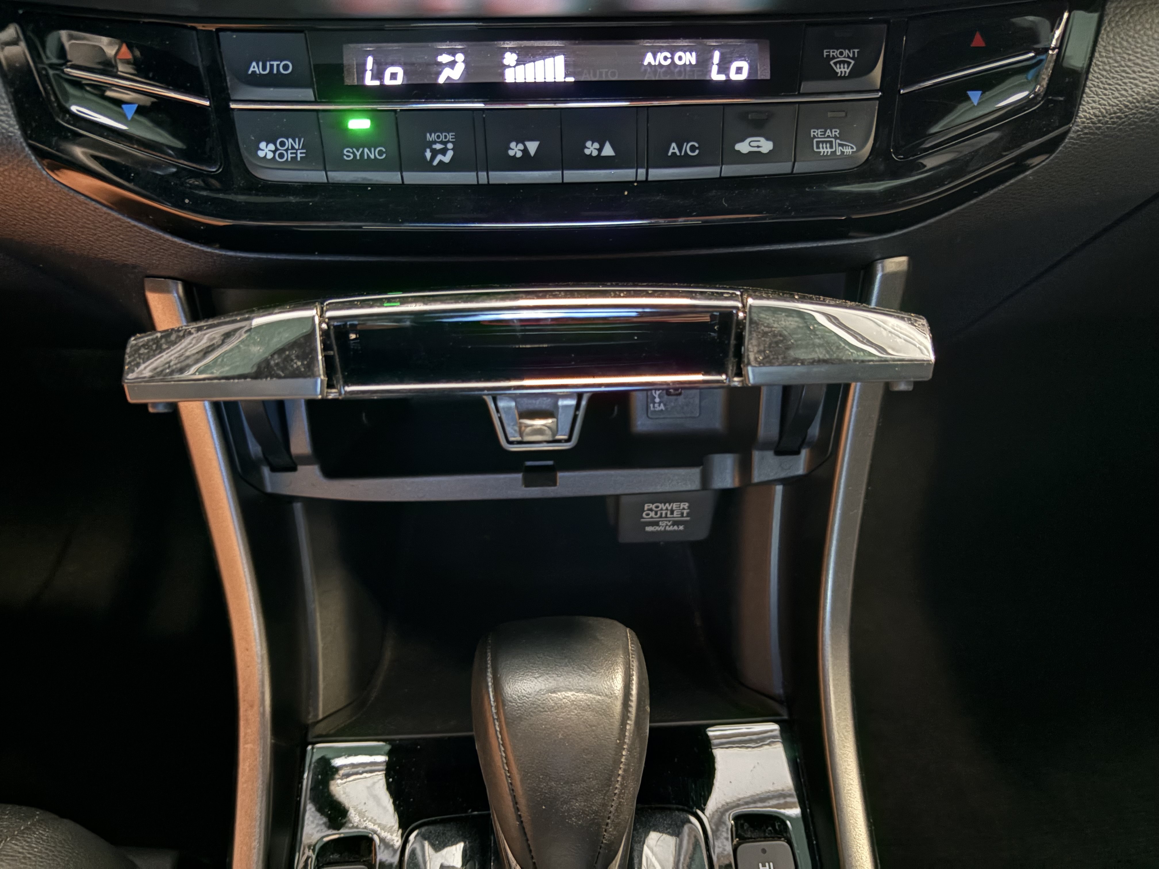 Used 2016 Honda Accord Touring image 15