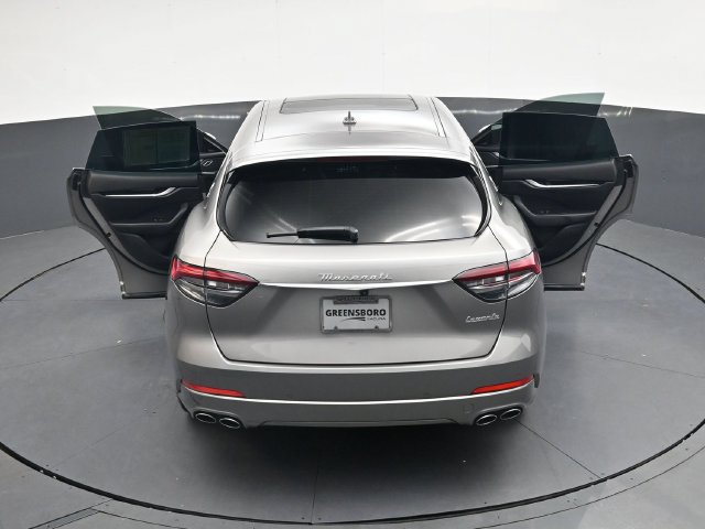 Used 2022 Maserati Levante GT AWD/4WD image 38