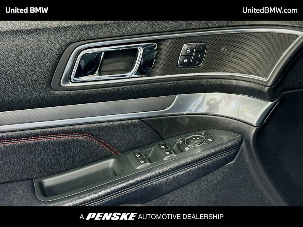 Used 2018 Ford Explorer Sport w/ Equipment Group 401A image 3
