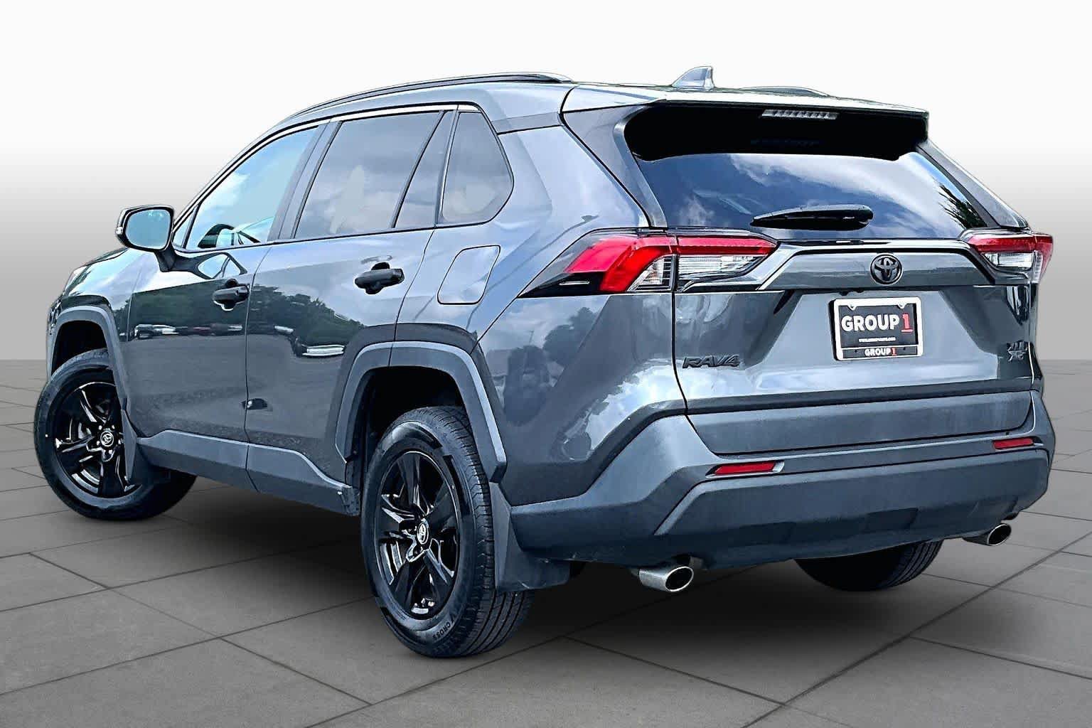 Used 2019 Toyota RAV4 XLE w/ Convenience Package AWD/4WD image 12