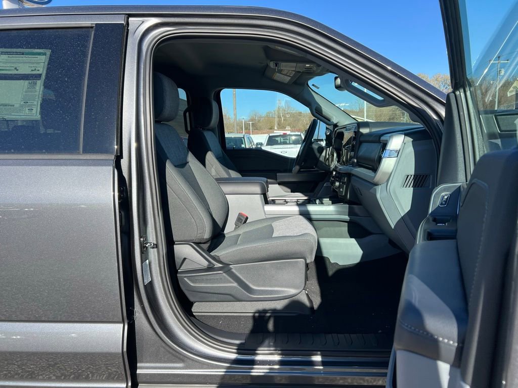 New 2026 Ford F350 XLT w/ XLT Premium Package image 22