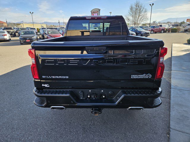 Used 2019 Chevrolet Silverado 1500 High Country w/ High Country Premium Package image 4