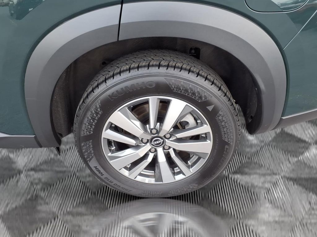 Certified 2025 Nissan Pathfinder SL image 19