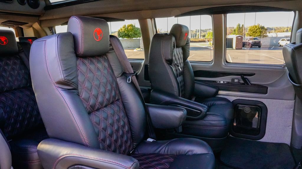 New 2026 GMC Savana 2500 Extended w/ Driver Convenience Package RWD image 10