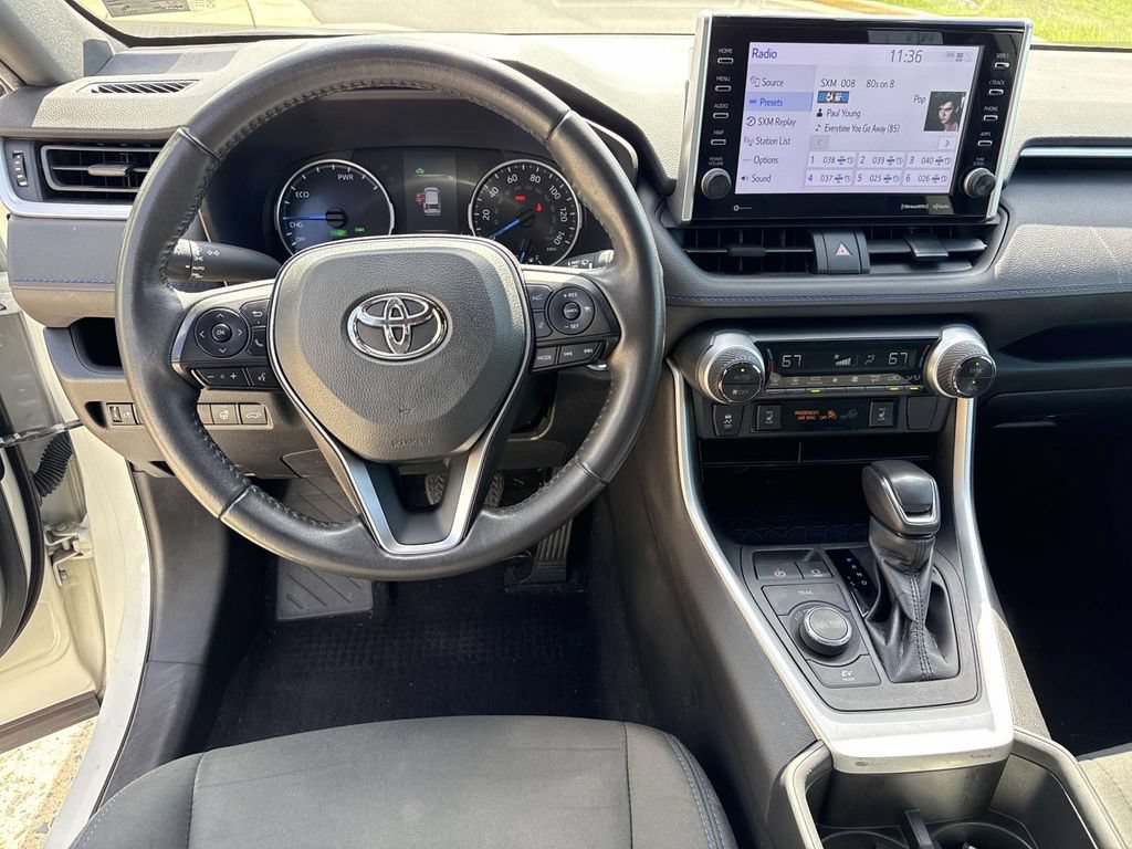 Used 2022 Toyota RAV4 SE w/ Convenience Package AWD/4WD image 30