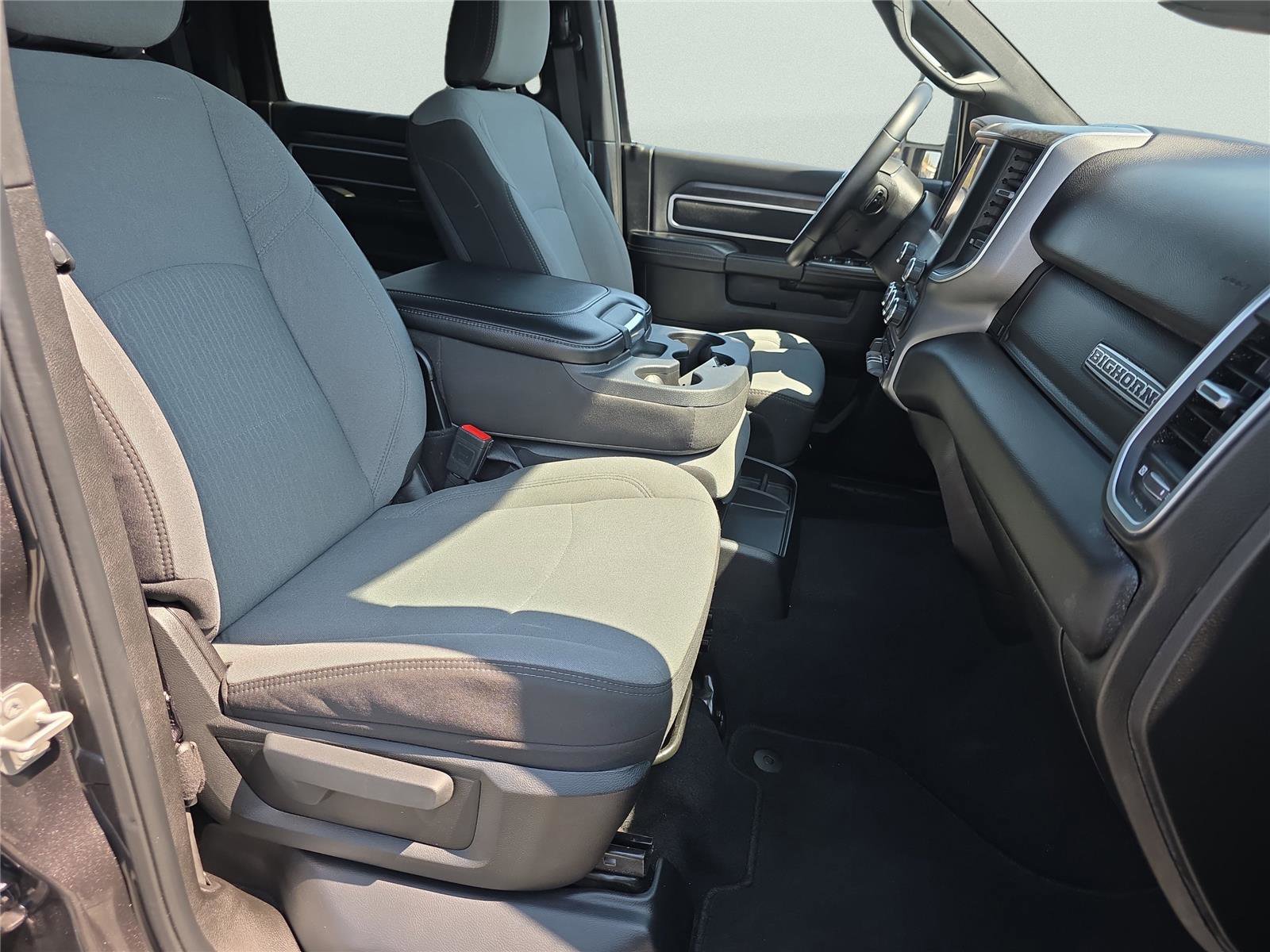 Used 2024 RAM 2500 Big Horn image 33