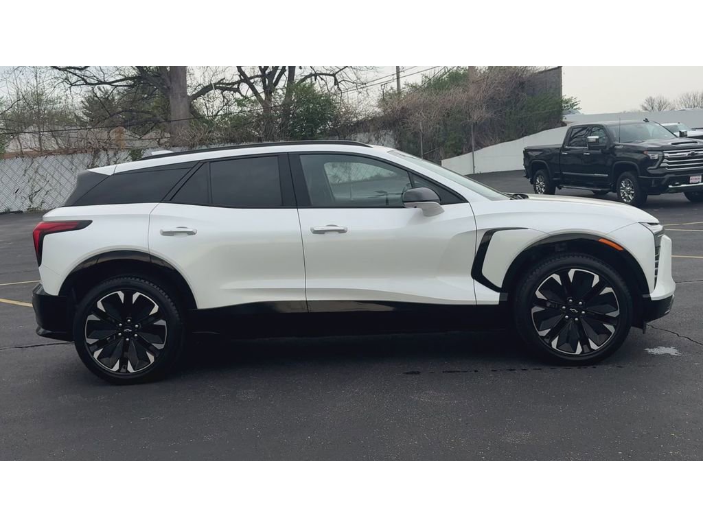 Certified 2024 Chevrolet Blazer EV RS image 9