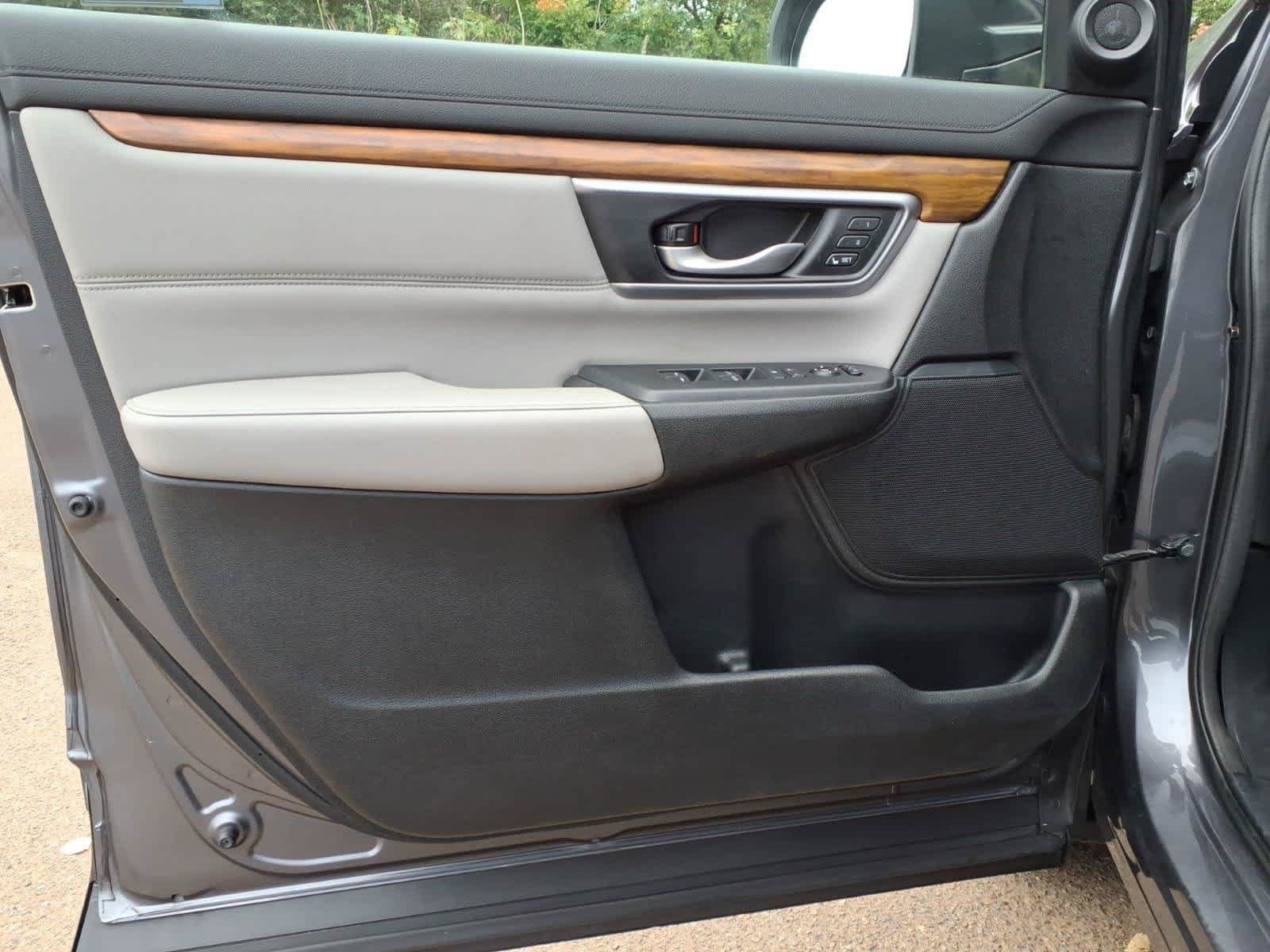 Used 2017 Honda CR-V EX-L image 13