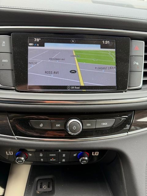 Used 2018 Buick Enclave Essence AWD/4WD image 26