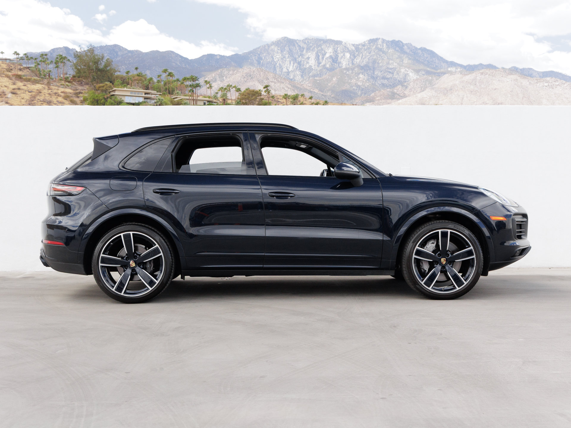 Certified 2023 Porsche Cayenne Platinum Edition AWD/4WD image 8