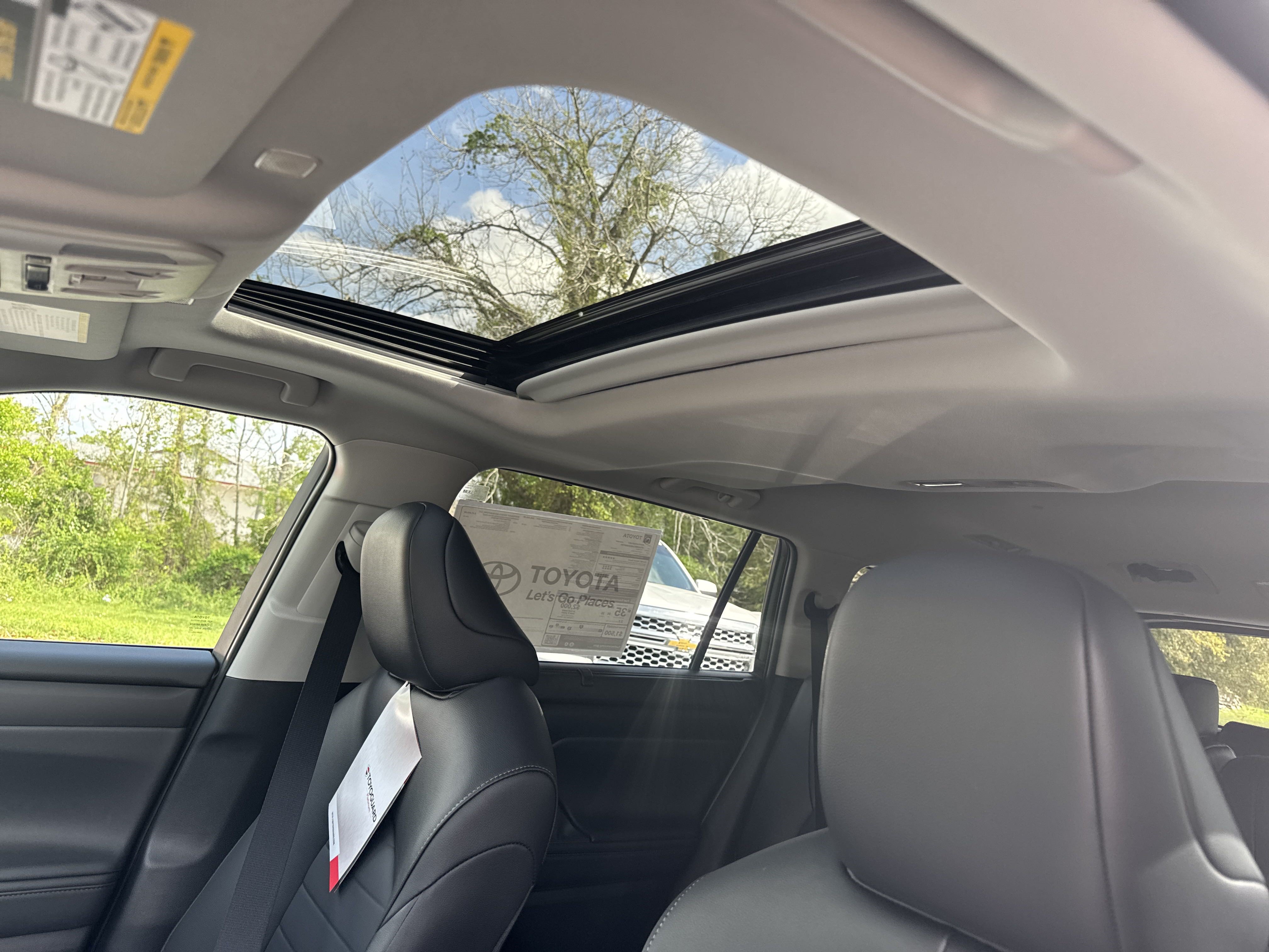 New 2025 Toyota Highlander XLE AWD/4WD image 16
