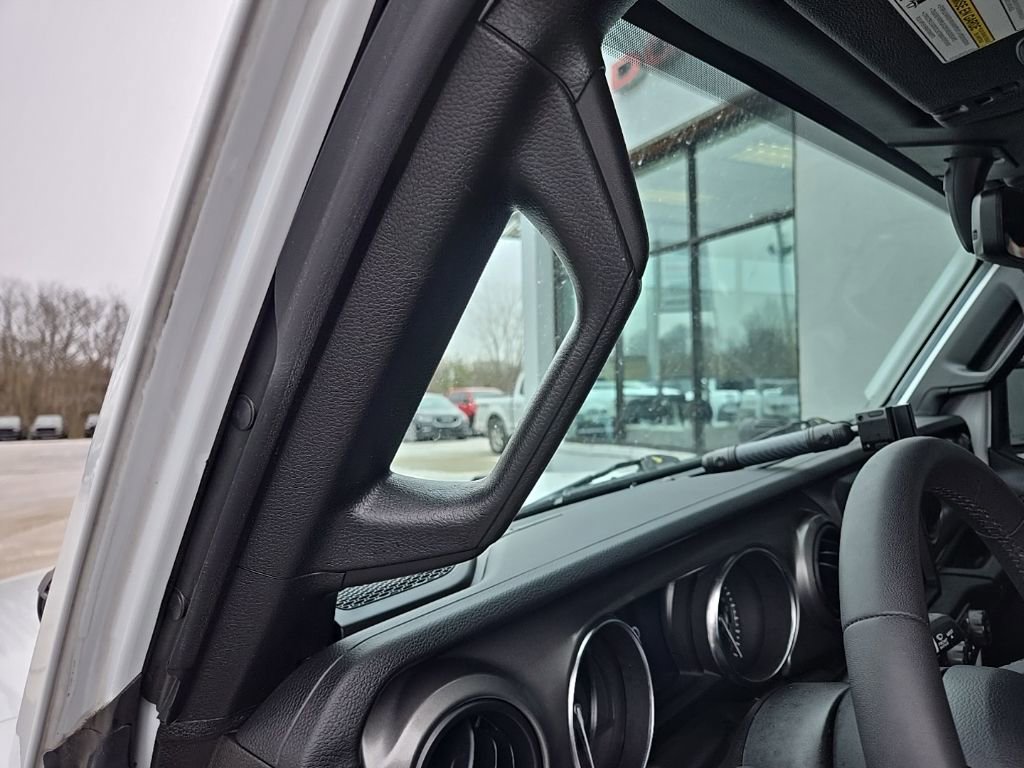 Used 2023 Jeep Wrangler Unlimited image 45