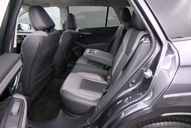 Used 2024 Subaru Outback Onyx Edition AWD/4WD image 23