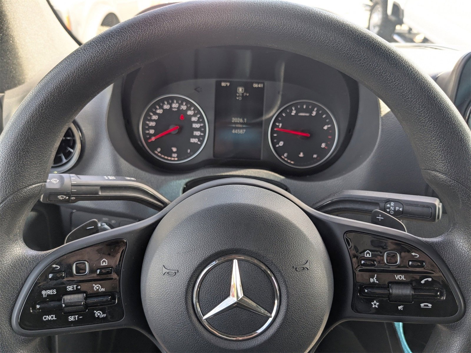 Used 2024 Mercedes-Benz Sprinter 2500 image 26