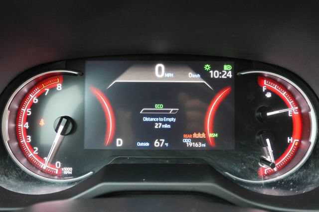Used 2025 Toyota RAV4 XLE FWD image 46