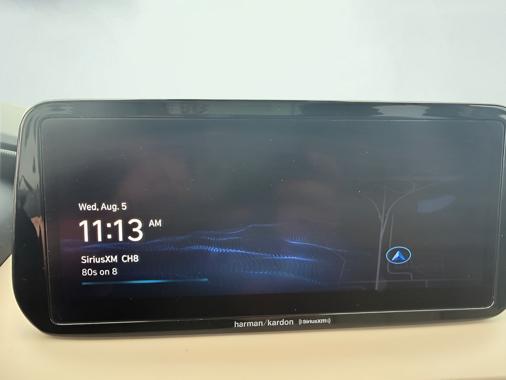 Used 2023 Hyundai Santa Fe Limited w/ Cargo Package AWD/4WD image 19