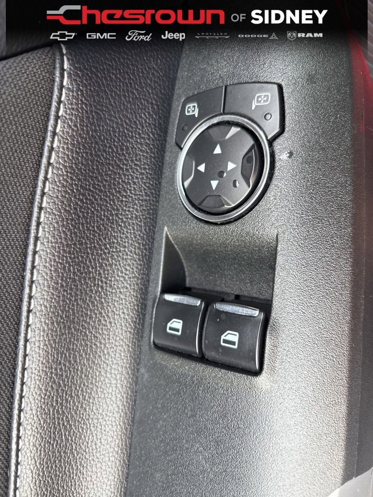 Used 2017 Ford Mustang Coupe RWD image 16