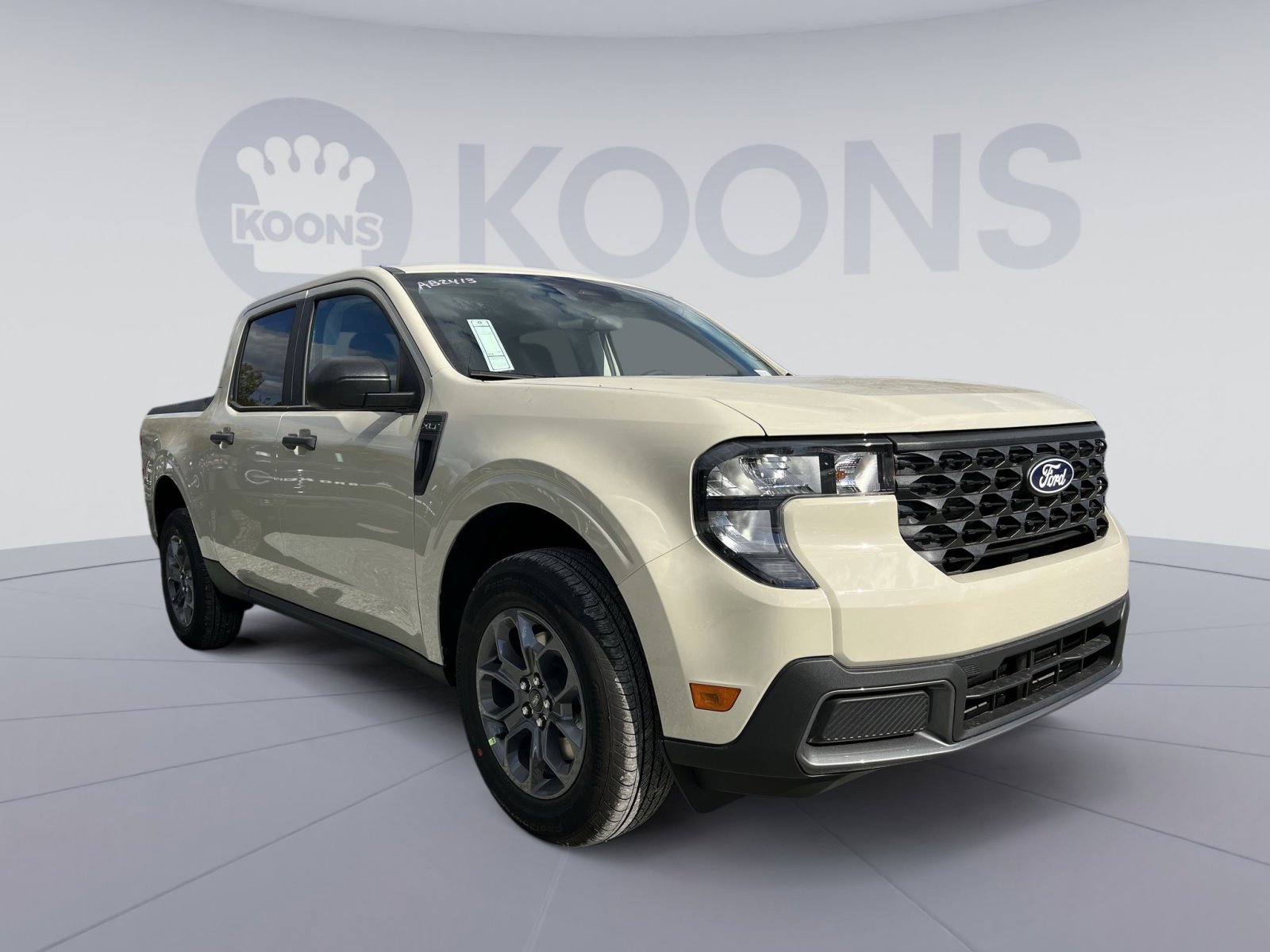 New 2025 Ford Maverick XLT image 10