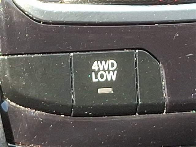 Used 2022 Jeep Compass Trailhawk image 28