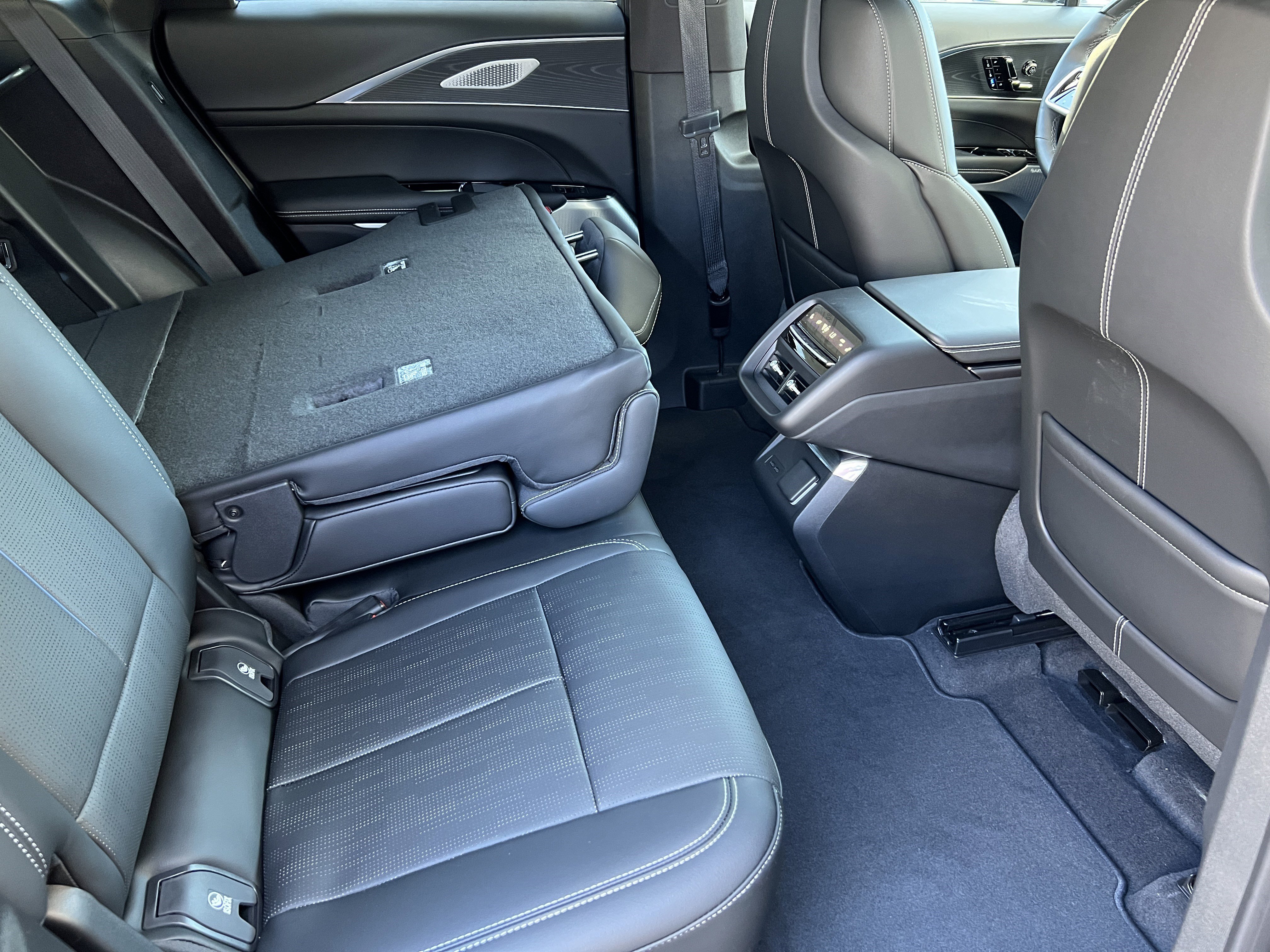 New 2026 Cadillac Lyriq V image 22