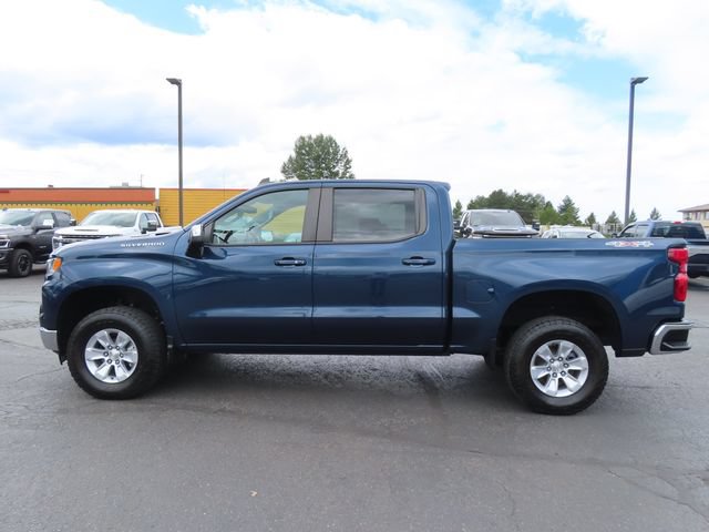 Used 2022 Chevrolet Silverado 1500 LT w/ Protection Package AWD/4WD image 4