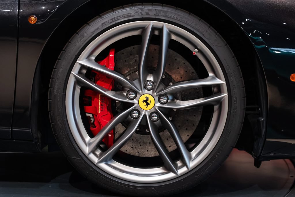 Certified 2019 Ferrari 488 Spider RWD image 15